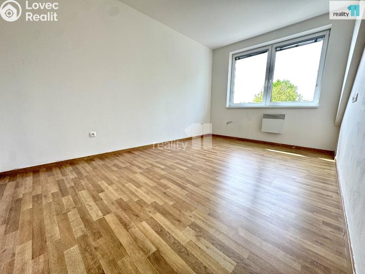 Pronájem bytu 3+KK Jeneč, Lidická č. 6