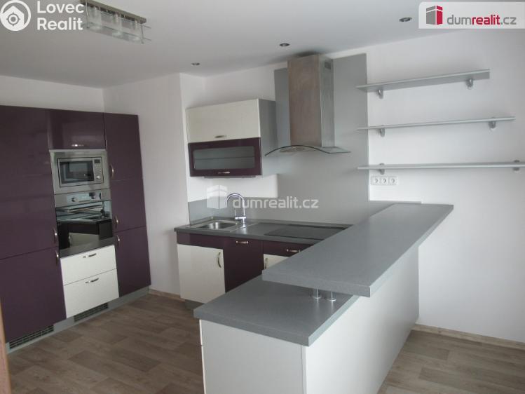 Оренда квартири 2+1 Praha 8, Ořechová č. 2