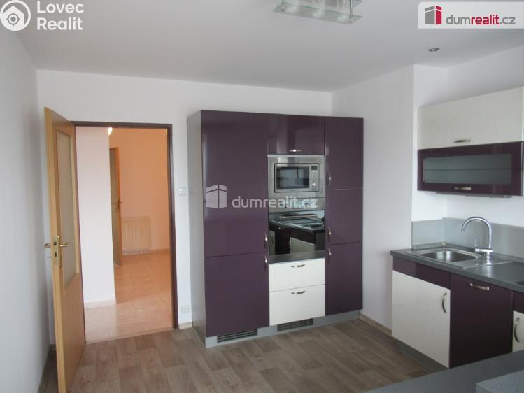 Оренда квартири 2+1 Praha 8, Ořechová č. 4