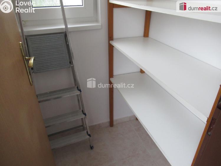 Оренда квартири 2+1 Praha 8, Ořechová č. 19