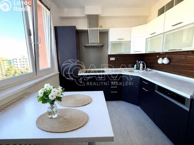 Pronájem bytu 3+1 Praha, Bukovecká 511 č. 2