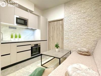 Prodej bytu 3+1 Praha, Tyršova č. 1