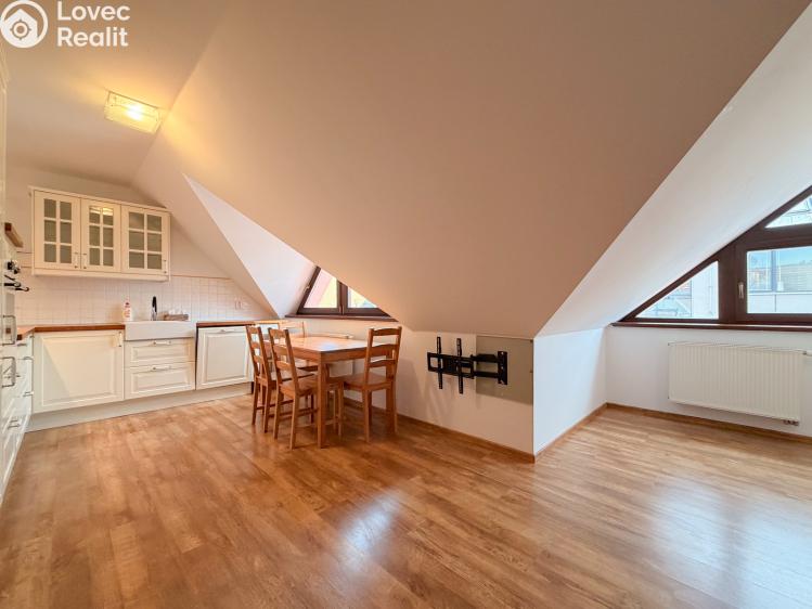 Аренда квартиры 2+KK České Budějovice, B. Smetany 1435/53 č. 6