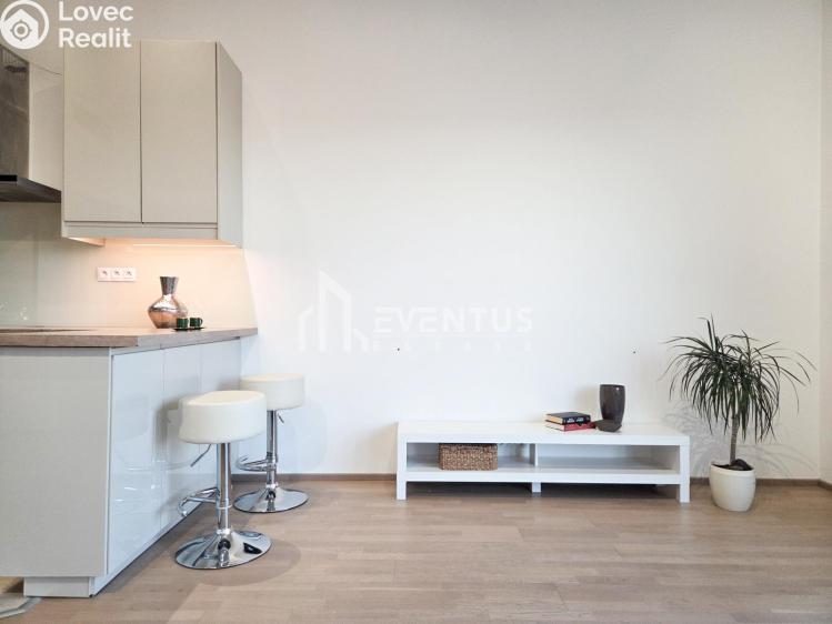 Аренда квартиры 2+KK Praha, Sanderova 1618/4 č. 6