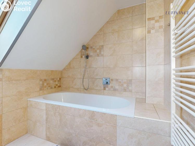 Продаж сімейного будинку Kralupy nad Vltavou, Na Jáně 612 č. 23