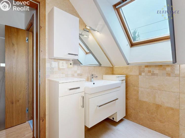 Продаж сімейного будинку Kralupy nad Vltavou, Na Jáně 612 č. 24