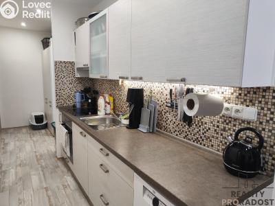 Оренда квартири 2+1 Chomutov, Dřínovská č. 1