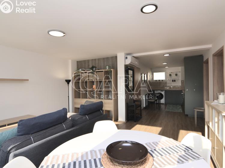 Pronájem bytu 3+KK Praha, Pod Žvahovem 33/23 č. 1