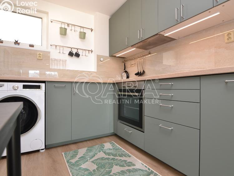 Pronájem bytu 3+KK Praha, Pod Žvahovem 33/23 č. 8