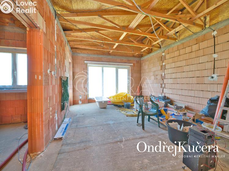 Prodej rodinného domu Buštěhrad, Polní 1261 č. 4