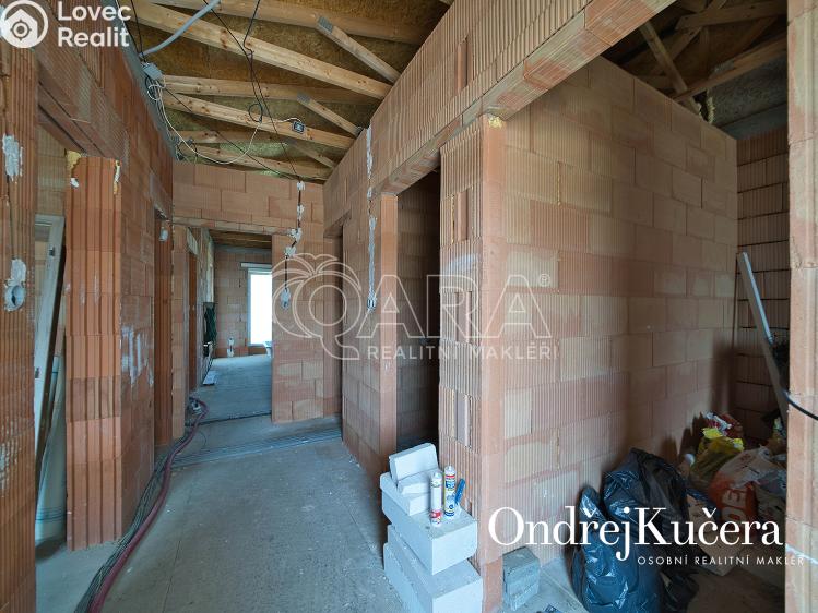 Продаж сімейного будинку Buštěhrad, Polní 1261 č. 8