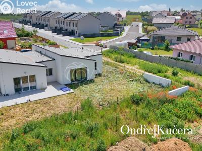 Продаж сімейного будинку Buštěhrad, Polní 1261 č. 6