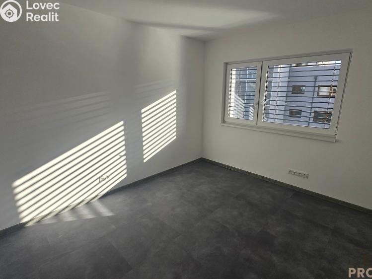 Pronájem bytu 3+KK Znojmo, Třešňová č. 6