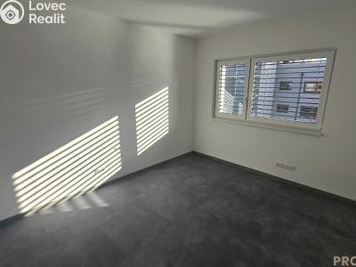 Pronájem bytu 3+KK Znojmo, Třešňová č. 6