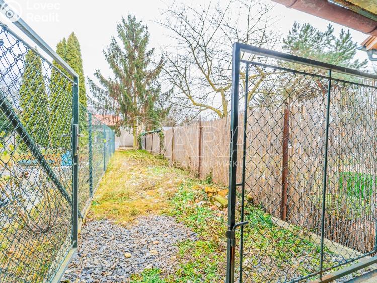 Prodej rodinného domu Praha, K Fialce 44/43a č. 9