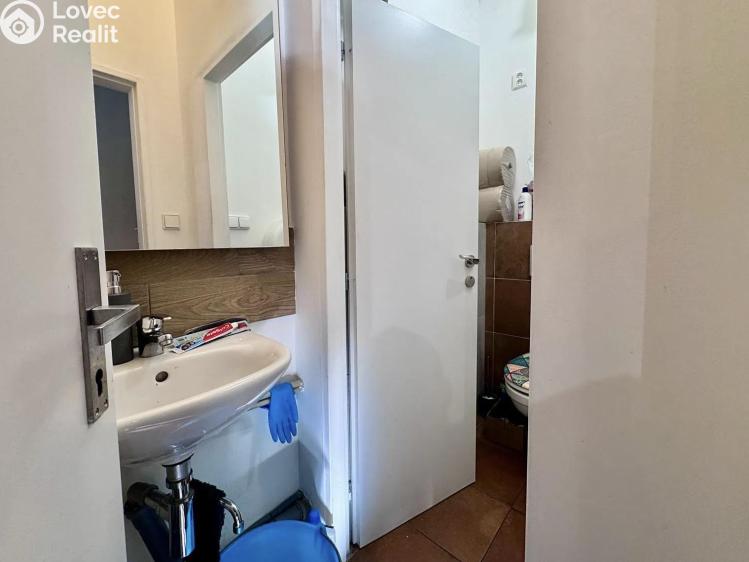 Pronájem obchodního prostoru Praha, Nebušická č. 8