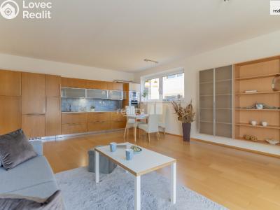 Prodej bytu 2+KK Jesenice, Sluneční č. 4