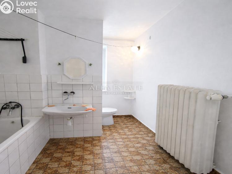 Prodej bytu 2+1 Karlovy Vary, Vítězná č. 8