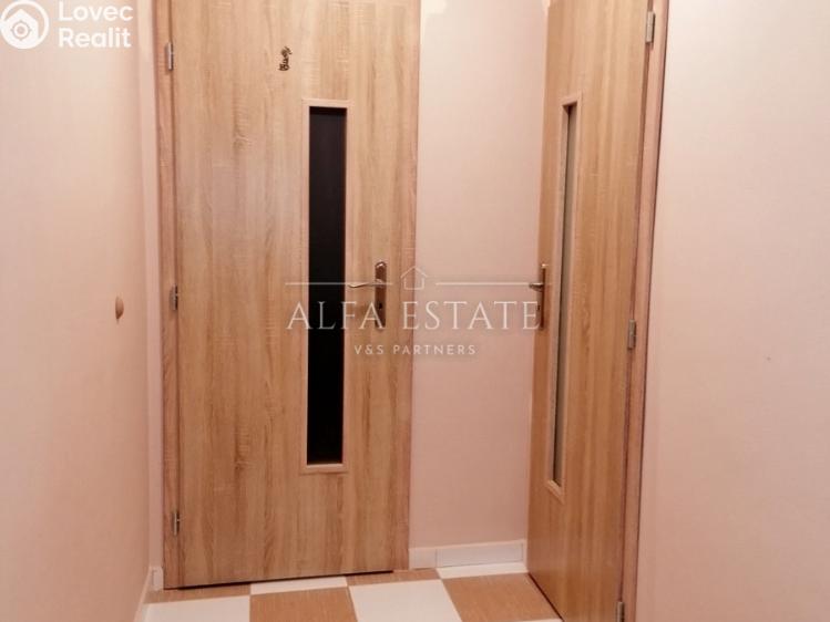 Аренда квартиры 2+KK Karlovy Vary, Sokolovská č. 9