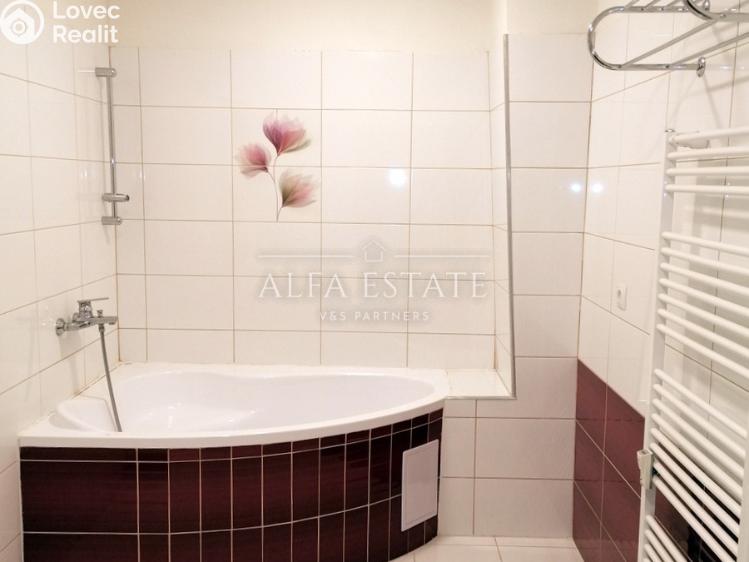 Аренда квартиры 2+KK Karlovy Vary, Sokolovská č. 12