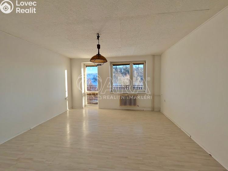 Prodej bytu 3+1 Bezvěrov č. 7