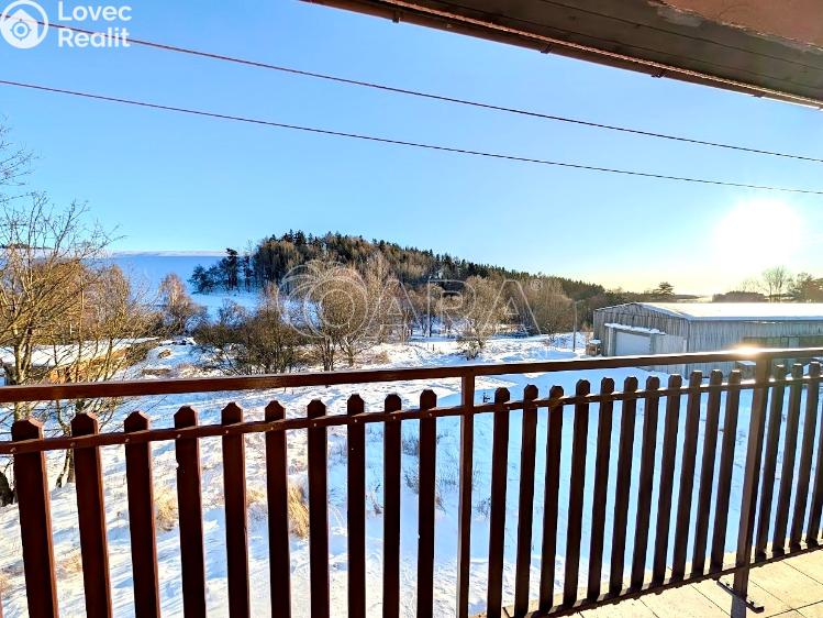 Prodej bytu 3+1 Bezvěrov č. 8