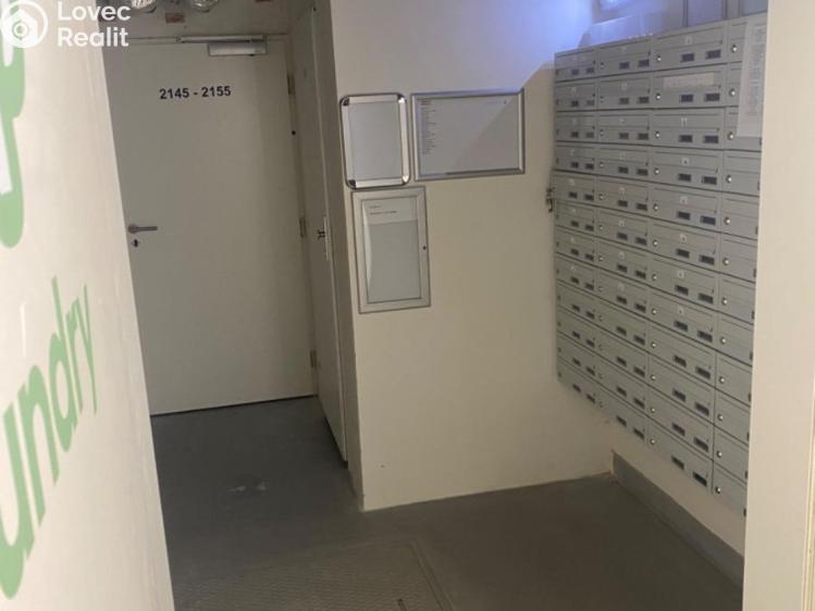 Rent warehouse Praha, Děčínská č. 1