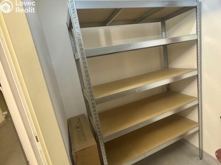 Rent warehouse Praha, Děčínská č. 2