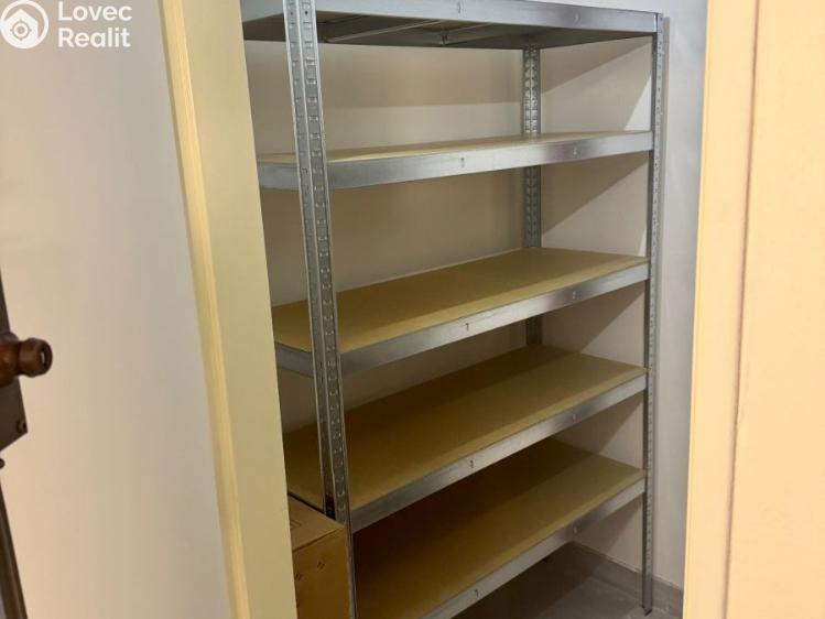 Rent warehouse Praha, Děčínská č. 4