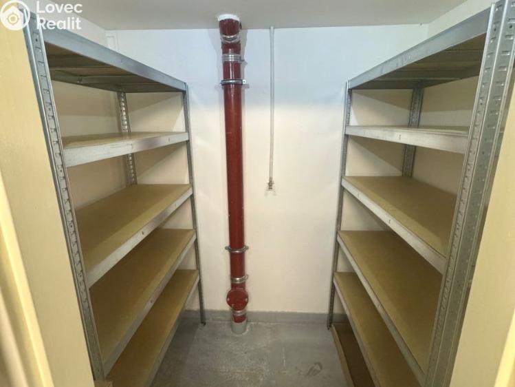 Rent warehouse Praha, Děčínská č. 5