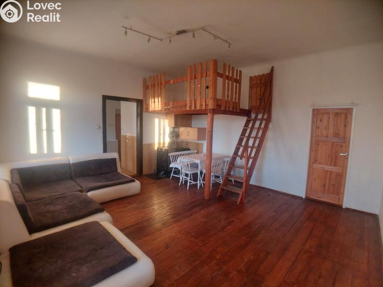 Prodej bytu 2+1 Veselí nad Lužnicí, Nádražní č. 7