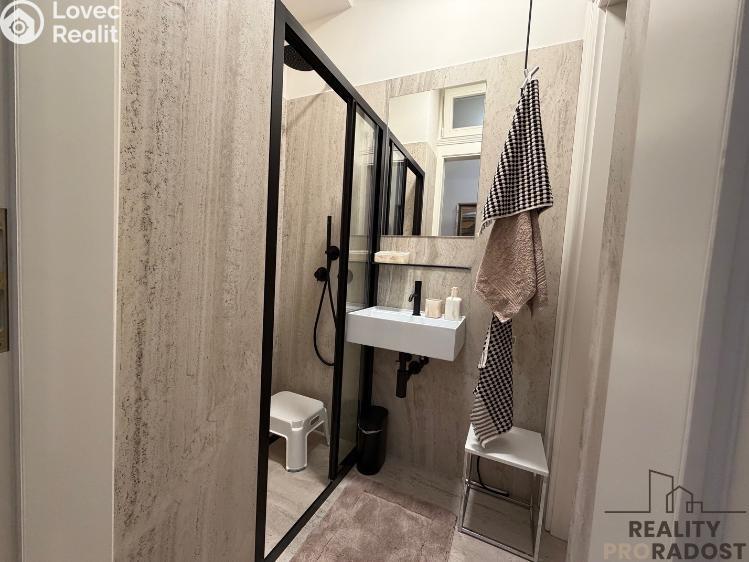 Pronájem bytu 3+KK Praha, Šmeralova č. 10