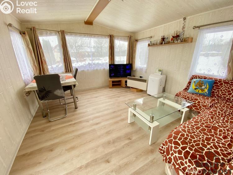 Sale hut Opatovec č. 1