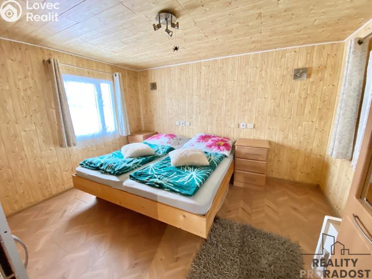 Sale hut Opatovec č. 5