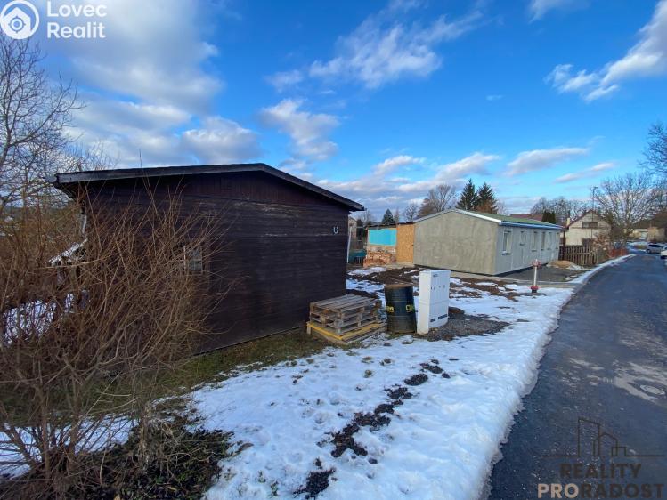 Sale hut Opatovec č. 8