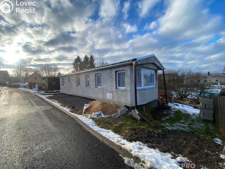 Sale hut Opatovec č. 12