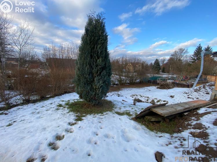 Sale hut Opatovec č. 14