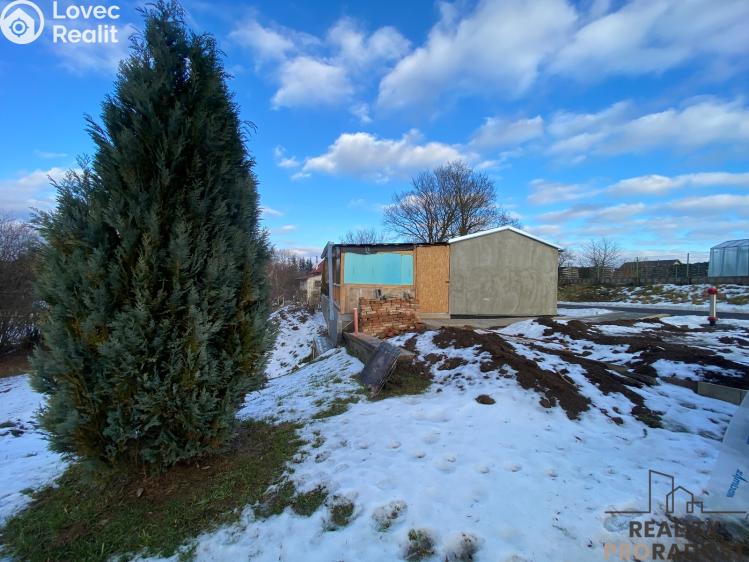 Sale hut Opatovec č. 15