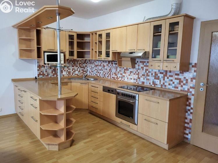 Pronájem bytu 1+KK Praha, Melodická č. 1