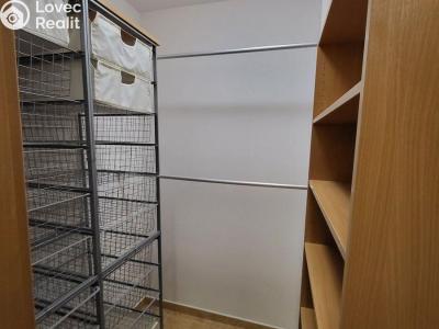 Pronájem bytu 1+KK Praha, Melodická č. 3