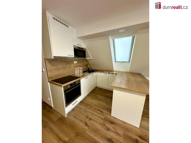 Аренда квартиры 2+KK Slušovice, Dlouhá č. 1