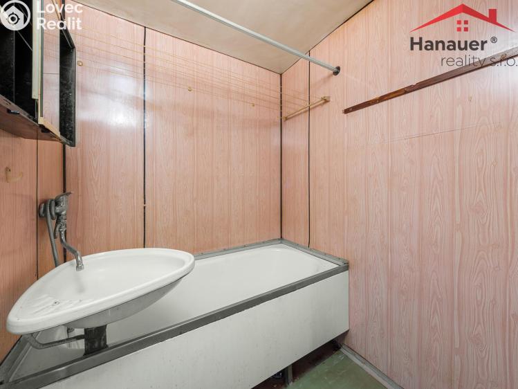 Prodej bytu 3+1 Děčín, Weberova č. 9