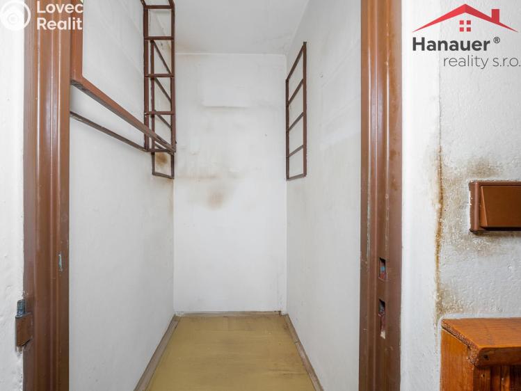 Prodej bytu 3+1 Děčín, Weberova č. 15