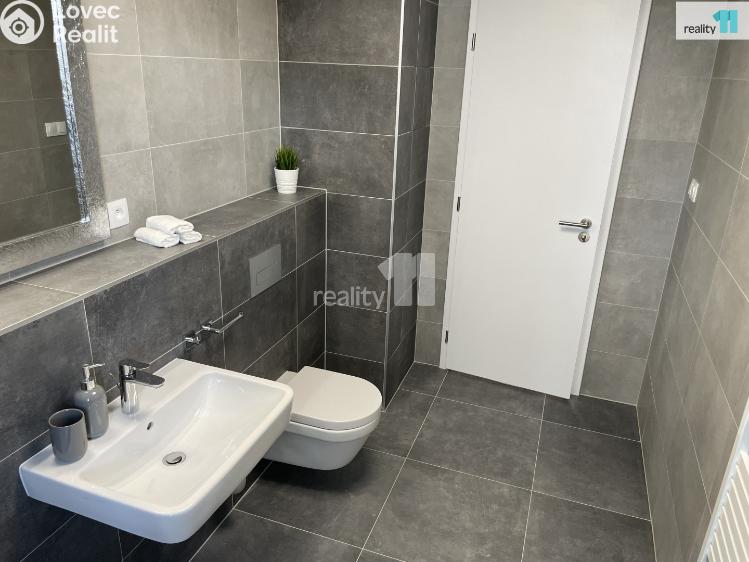 Prodej bytu 2+KK Praha 10, Azzoniho č. 6