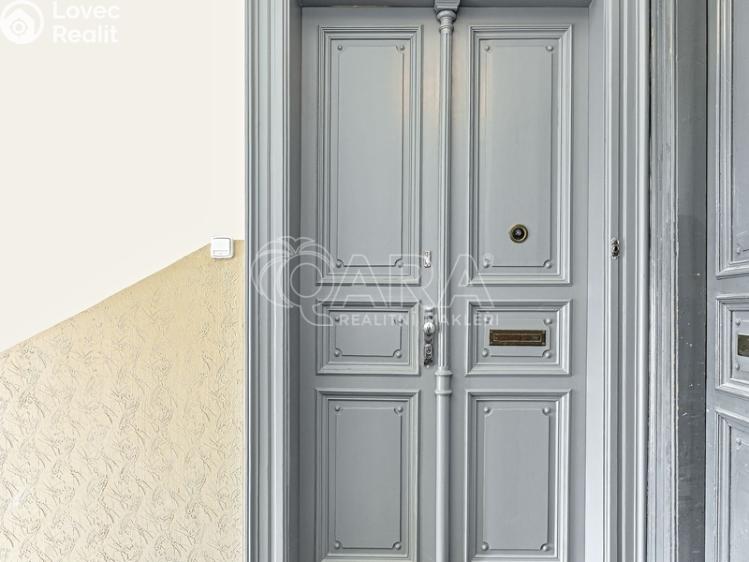 Rent apartment 2+1 Praha, Lužická 1377/12 č. 15