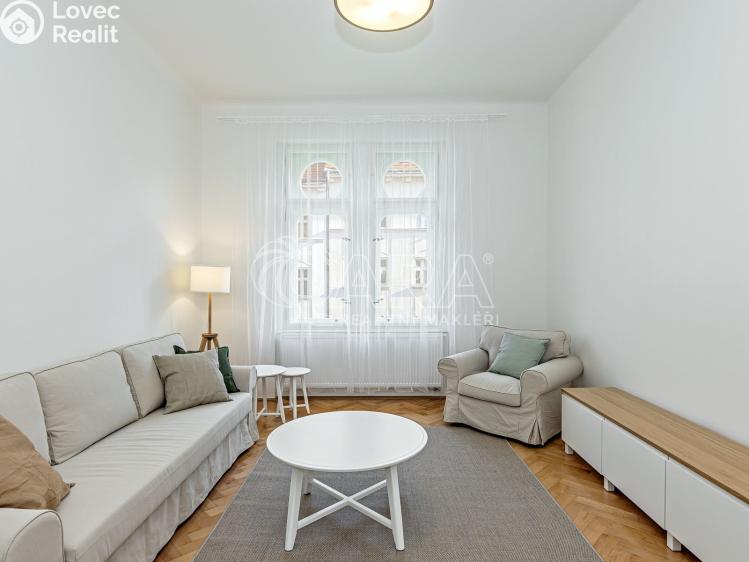 Pronájem bytu 2+1 Praha, Lužická 1377/12 č. 6