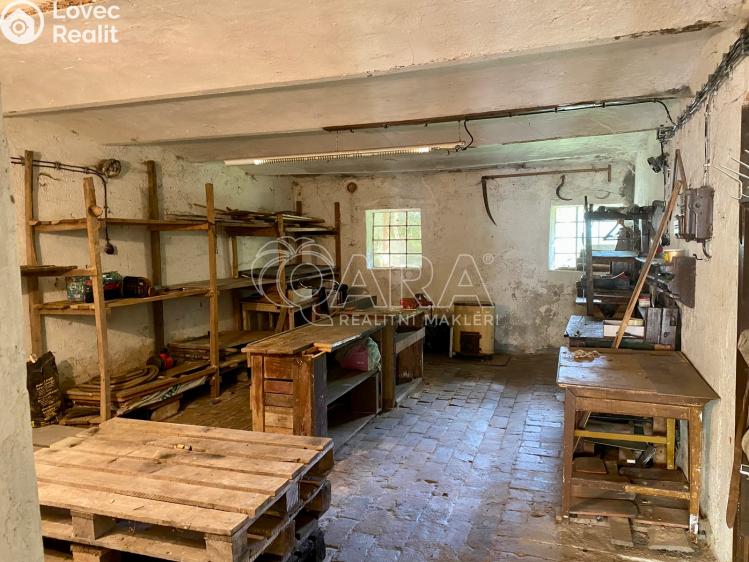 Prodej rodinného domu Líšťany č. 26