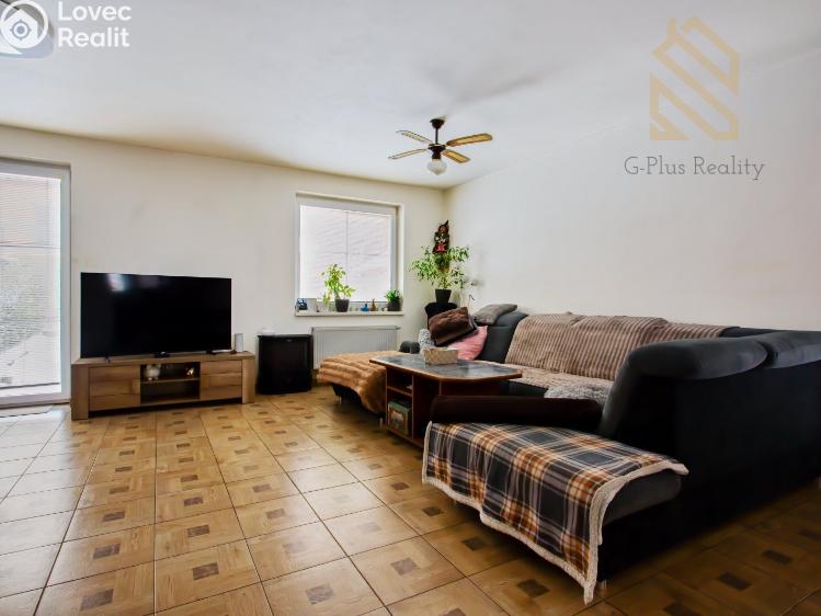 Продаж сімейного будинку Zlonín, Modřínová č. 36