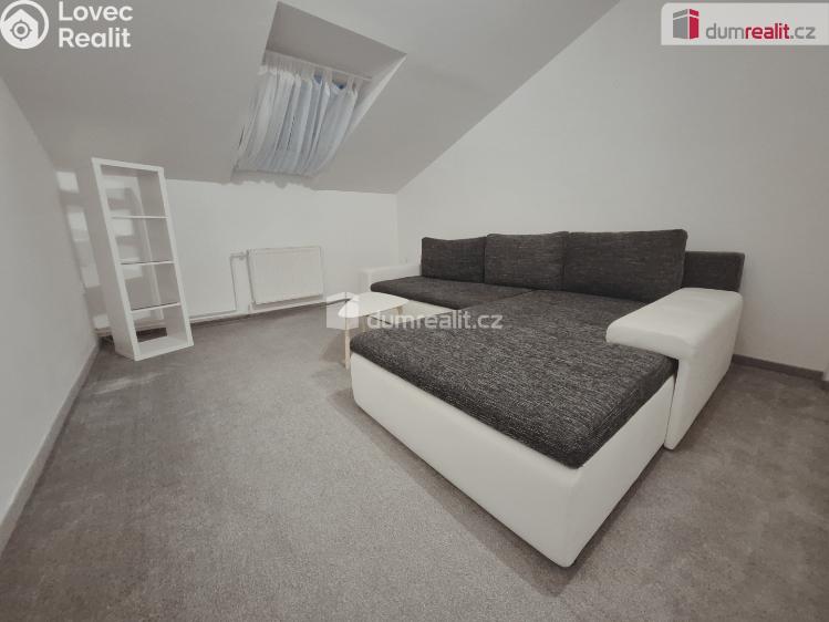 Prodej bytu 2+1 Hoštka, Lužická č. 3