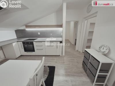 Prodej bytu 2+1 Hoštka, Lužická č. 1